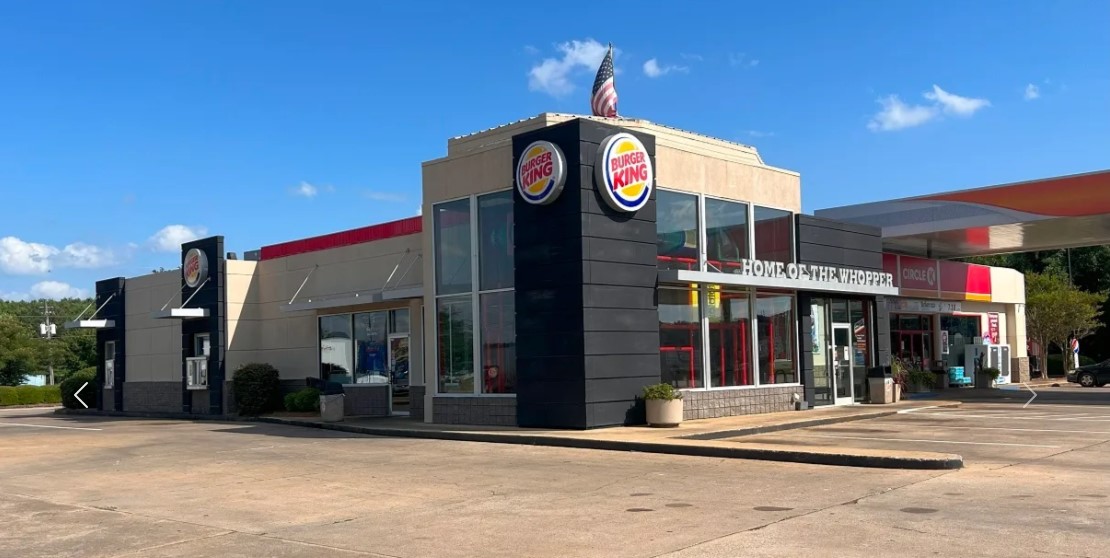 3 Acres Ground Lease w Improvements or Sale